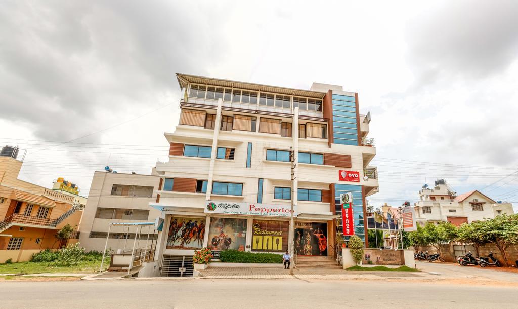 Hotel Pc Residency Májszúr Kültér fotó